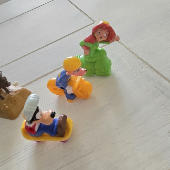 Vintage Disney Goofy Toys - Picture 3 of 3